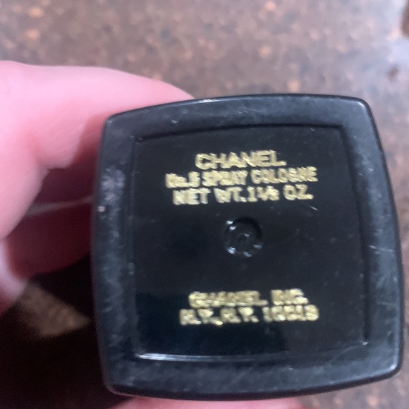 Chanel No. 5 spray cologne 1 1/2oz empty for refill - Picture 3 of 3